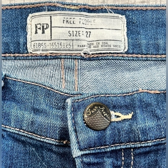Free People Light Wash Skinny Jeans - size 27 - Picture 3 of 10